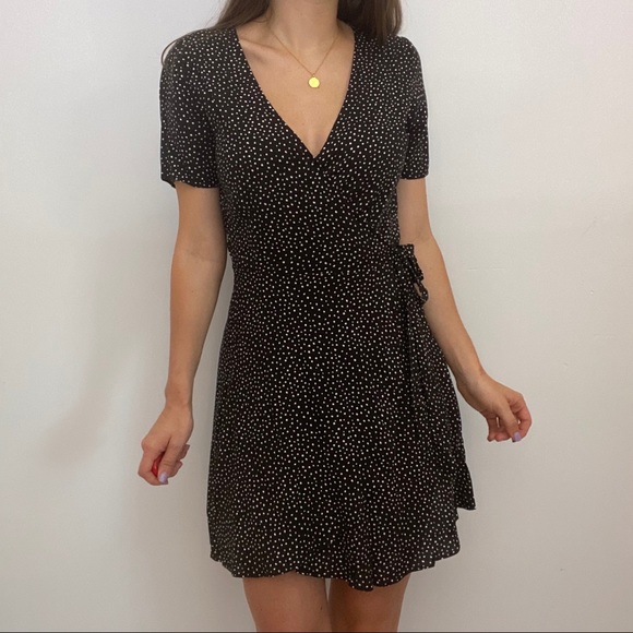 Black and White Wrap Mini Dress - Picture 6 of 6